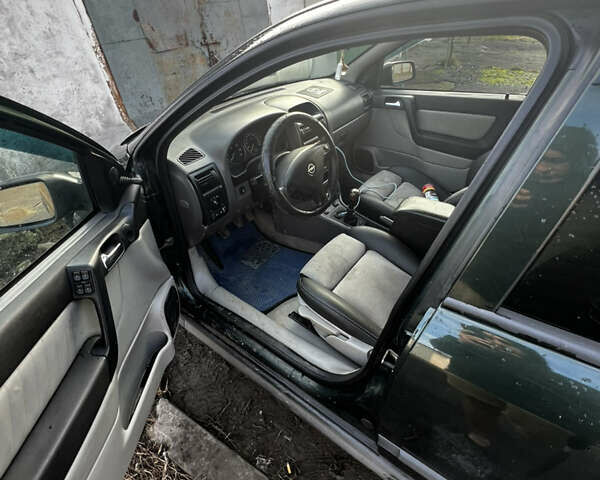 Опель Астра, объемом двигателя 2.2 л и пробегом 400 тыс. км за 2400 $, фото 3 на Automoto.ua