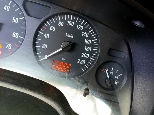 Опель Астра, объемом двигателя 1.6 л и пробегом 292 тыс. км за 3000 $, фото 9 на Automoto.ua