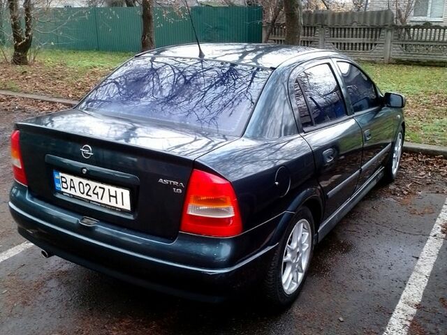 Опель Астра, объемом двигателя 1.6 л и пробегом 270 тыс. км за 3200 $, фото 3 на Automoto.ua