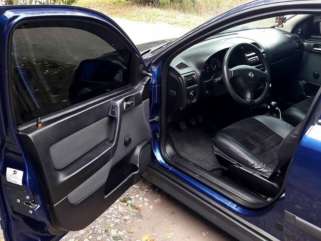 Опель Астра, объемом двигателя 1.4 л и пробегом 220 тыс. км за 4500 $, фото 6 на Automoto.ua