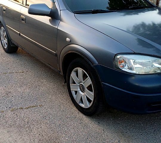 Опель Астра, объемом двигателя 1.4 л и пробегом 100 тыс. км за 3000 $, фото 1 на Automoto.ua