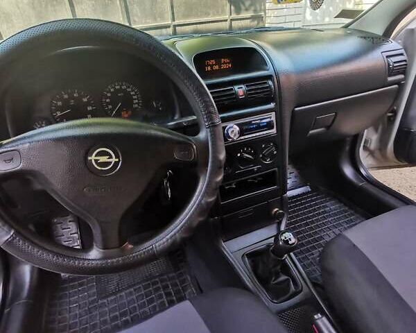 Опель Астра, объемом двигателя 1.4 л и пробегом 110 тыс. км за 4000 $, фото 7 на Automoto.ua