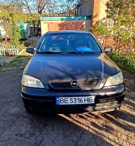 Опель Астра, объемом двигателя 1.4 л и пробегом 268 тыс. км за 4000 $, фото 2 на Automoto.ua