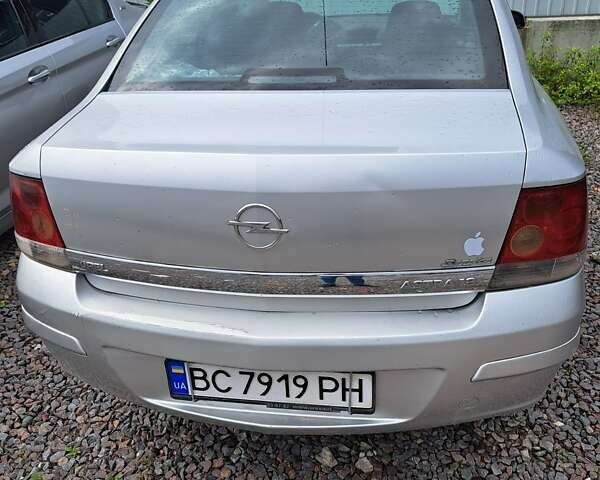 Опель Астра, объемом двигателя 1.8 л и пробегом 345 тыс. км за 4400 $, фото 4 на Automoto.ua