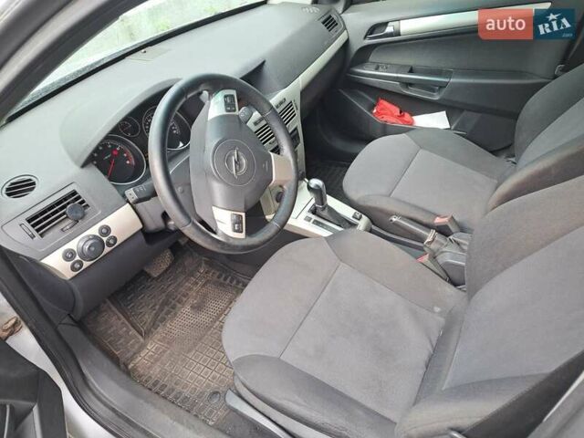 Опель Астра, объемом двигателя 1.8 л и пробегом 345 тыс. км за 4400 $, фото 2 на Automoto.ua