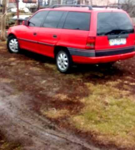 Опель Астра, объемом двигателя 1.7 л и пробегом 0 тыс. км за 1600 $, фото 5 на Automoto.ua