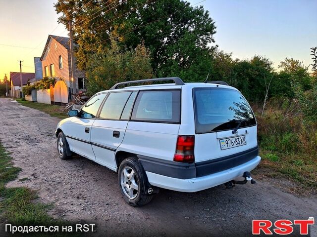 Опель Астра, об'ємом двигуна 1.6 л та пробігом 243 тис. км за 1270 $, фото 2 на Automoto.ua