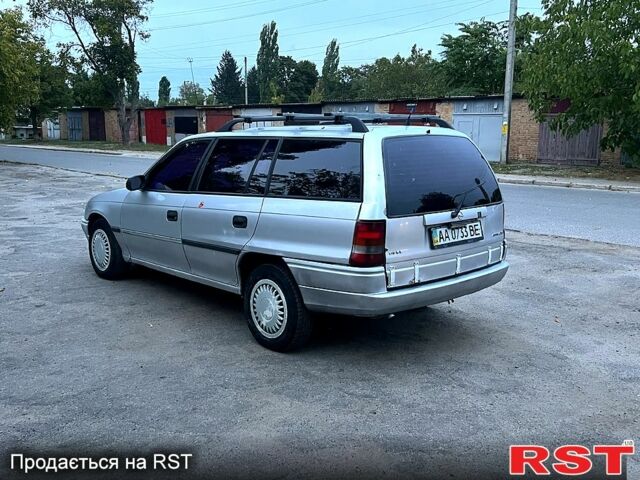 Опель Астра, объемом двигателя 1.6 л и пробегом 205 тыс. км за 899 $, фото 1 на Automoto.ua