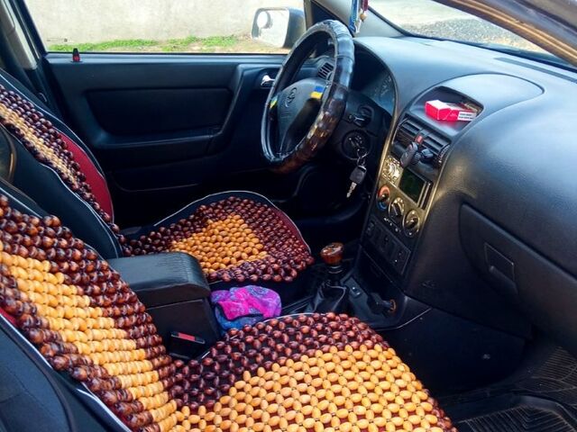 Опель Астра, объемом двигателя 1.6 л и пробегом 438 тыс. км за 3000 $, фото 3 на Automoto.ua