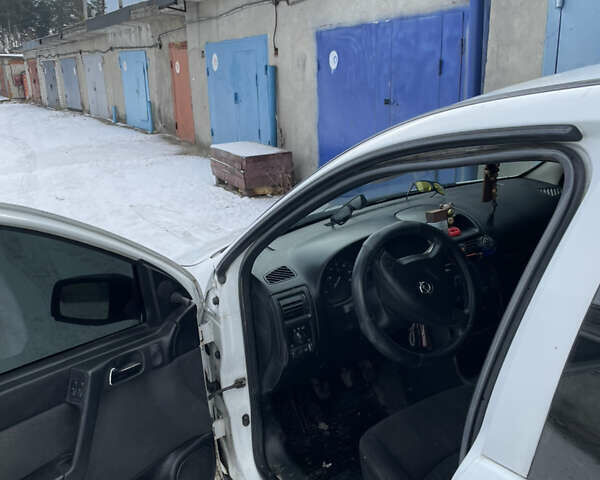 Опель Астра, об'ємом двигуна 1.7 л та пробігом 404 тис. км за 2100 $, фото 4 на Automoto.ua