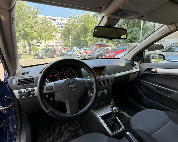 Опель Астра, объемом двигателя 1.6 л и пробегом 252 тыс. км за 4000 $, фото 2 на Automoto.ua