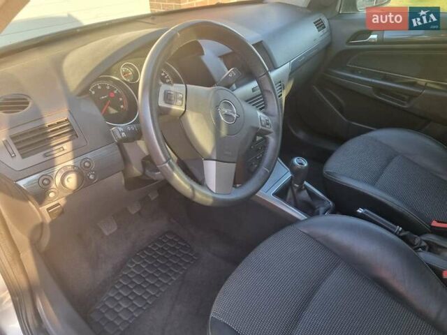 Опель Астра, объемом двигателя 1.6 л и пробегом 195 тыс. км за 5100 $, фото 11 на Automoto.ua