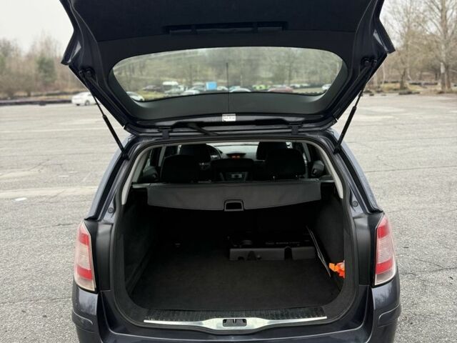 Опель Астра, объемом двигателя 1.9 л и пробегом 185 тыс. км за 2800 $, фото 12 на Automoto.ua