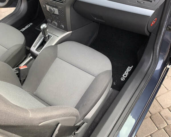 Опель Астра 2006 в Харькове на Automoto.ua Опель Астра, объемом двигателя 1.8 л и пробегом 221 тыс. км за 6500 $, фото 23 на Automoto.ua