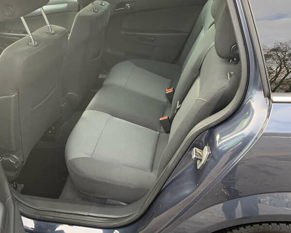 Опель Астра 2006 в Харькове на Automoto.ua Опель Астра, объемом двигателя 1.8 л и пробегом 221 тыс. км за 6500 $, фото 17 на Automoto.ua