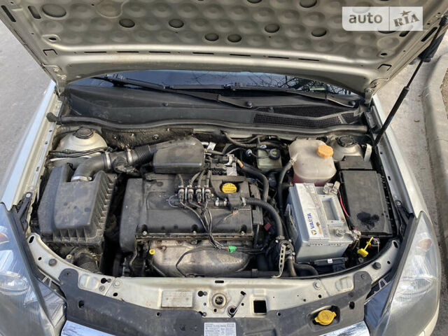 Опель Астра, объемом двигателя 1.6 л и пробегом 210 тыс. км за 5299 $, фото 6 на Automoto.ua