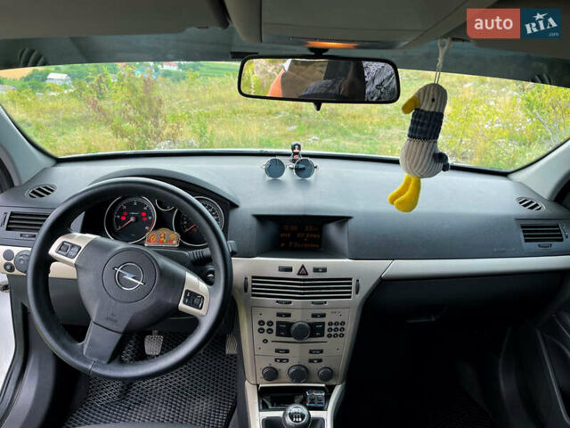 Опель Астра, объемом двигателя 1.7 л и пробегом 228 тыс. км за 5600 $, фото 8 на Automoto.ua