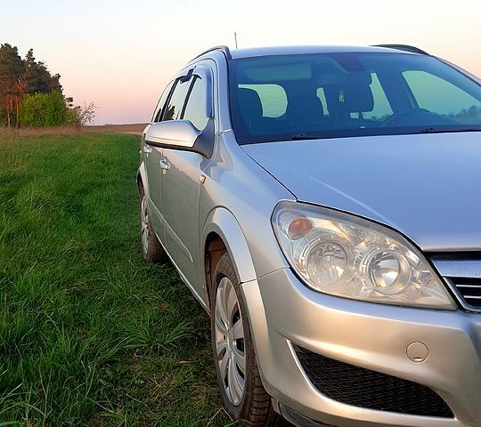 Опель Астра, объемом двигателя 1.9 л и пробегом 365 тыс. км за 4300 $, фото 2 на Automoto.ua