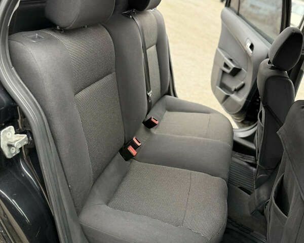 Опель Астра, объемом двигателя 1.7 л и пробегом 230 тыс. км за 4800 $, фото 11 на Automoto.ua