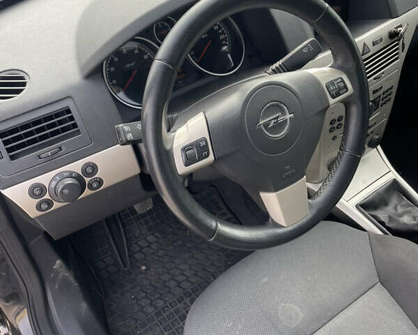 Опель Астра, объемом двигателя 1.6 л и пробегом 224 тыс. км за 4850 $, фото 4 на Automoto.ua