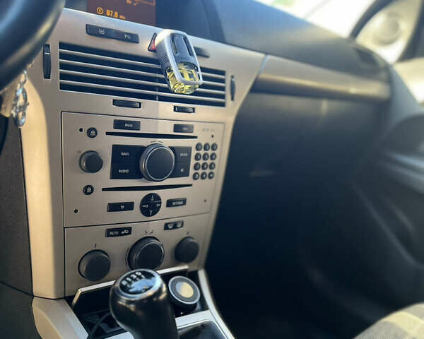 Опель Астра, об'ємом двигуна 1.7 л та пробігом 272 тис. км за 5200 $, фото 9 на Automoto.ua