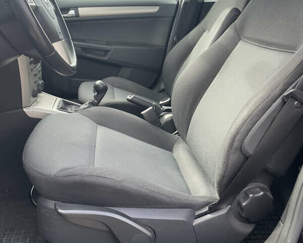 Опель Астра, объемом двигателя 1.6 л и пробегом 224 тыс. км за 4850 $, фото 3 на Automoto.ua