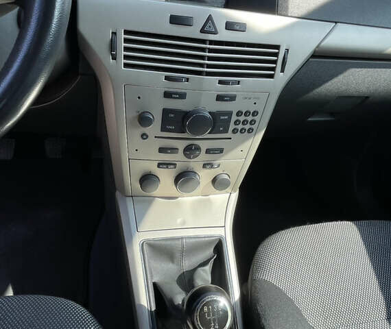 Опель Астра, объемом двигателя 1.8 л и пробегом 232 тыс. км за 4999 $, фото 16 на Automoto.ua