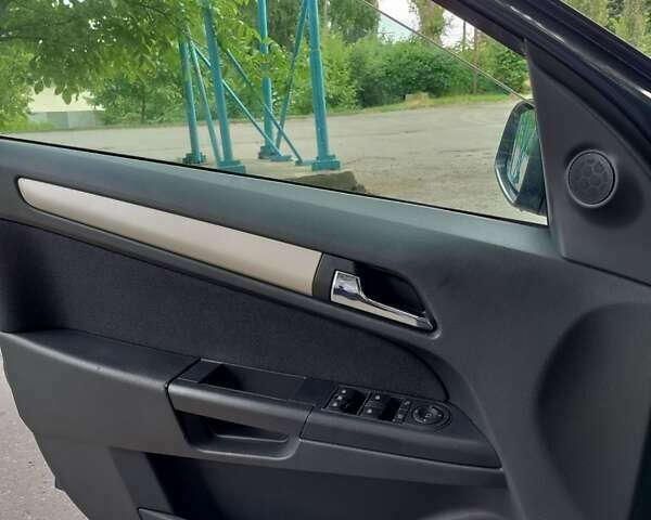 Опель Астра, объемом двигателя 1.69 л и пробегом 220 тыс. км за 5300 $, фото 14 на Automoto.ua