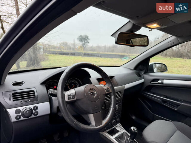 Опель Астра, об'ємом двигуна 1.9 л та пробігом 298 тис. км за 2850 $, фото 6 на Automoto.ua