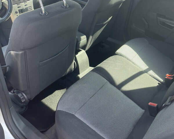 Опель Астра, объемом двигателя 1.8 л и пробегом 232 тыс. км за 4999 $, фото 8 на Automoto.ua