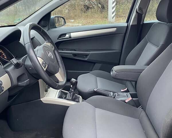 Опель Астра, объемом двигателя 1.6 л и пробегом 220 тыс. км за 5900 $, фото 30 на Automoto.ua