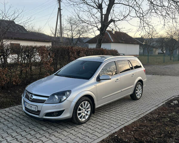 Опель Астра, объемом двигателя 1.7 л и пробегом 320 тыс. км за 5400 $, фото 3 на Automoto.ua