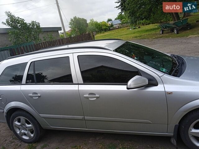 Опель Астра, объемом двигателя 1.7 л и пробегом 290 тыс. км за 5200 $, фото 1 на Automoto.ua