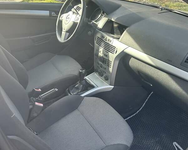 Опель Астра, объемом двигателя 1.7 л и пробегом 260 тыс. км за 4900 $, фото 8 на Automoto.ua
