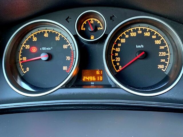 Опель Астра, объемом двигателя 1.6 л и пробегом 249 тыс. км за 5850 $, фото 12 на Automoto.ua