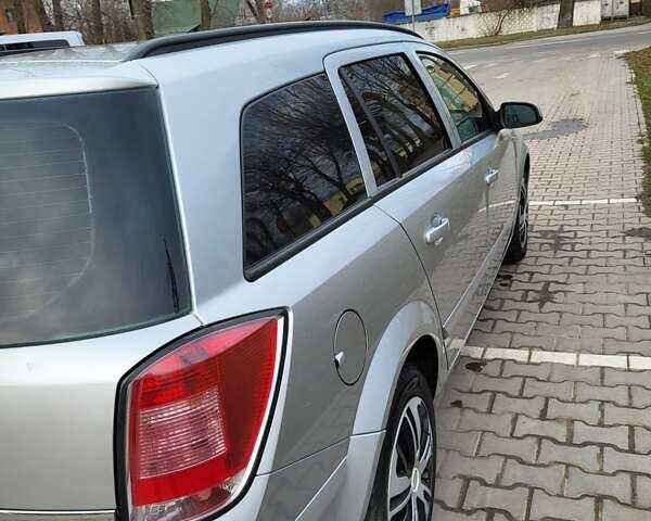 Опель Астра, объемом двигателя 1.7 л и пробегом 260 тыс. км за 5500 $, фото 4 на Automoto.ua