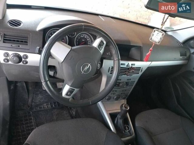 Опель Астра, объемом двигателя 1.6 л и пробегом 193 тыс. км за 5550 $, фото 9 на Automoto.ua