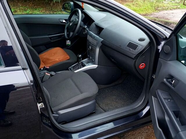 Опель Астра, объемом двигателя 1.8 л и пробегом 214 тыс. км за 5700 $, фото 8 на Automoto.ua