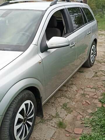 Опель Астра, объемом двигателя 1.7 л и пробегом 268 тыс. км за 4650 $, фото 37 на Automoto.ua