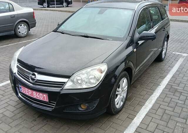 Опель Астра, объемом двигателя 1.6 л и пробегом 228 тыс. км за 5700 $, фото 2 на Automoto.ua