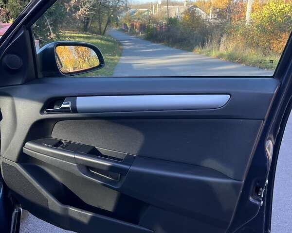 Опель Астра, объемом двигателя 1.8 л и пробегом 241 тыс. км за 5700 $, фото 16 на Automoto.ua
