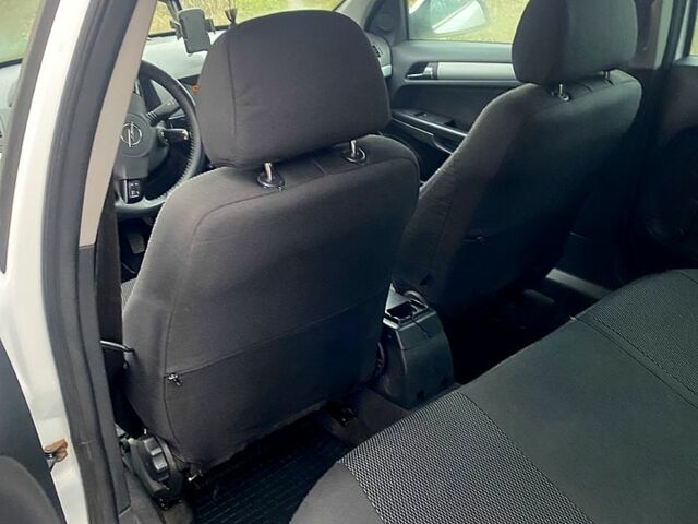 Опель Астра, об'ємом двигуна 1.3 л та пробігом 240 тис. км за 5850 $, фото 4 на Automoto.ua