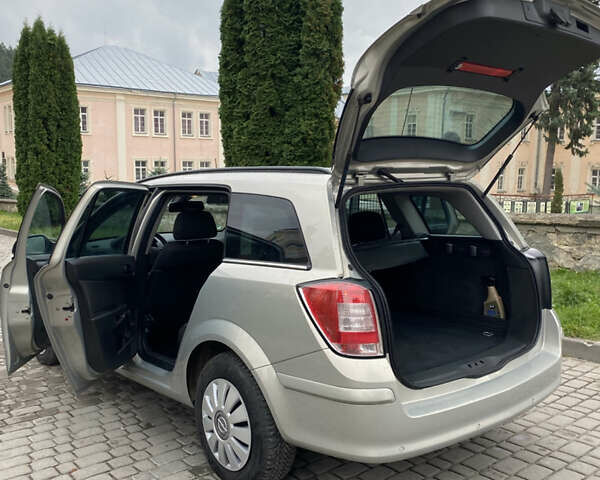 Опель Астра, объемом двигателя 1.7 л и пробегом 258 тыс. км за 6400 $, фото 16 на Automoto.ua