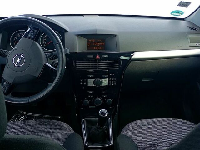 Опель Астра, объемом двигателя 1.6 л и пробегом 270 тыс. км за 6100 $, фото 5 на Automoto.ua