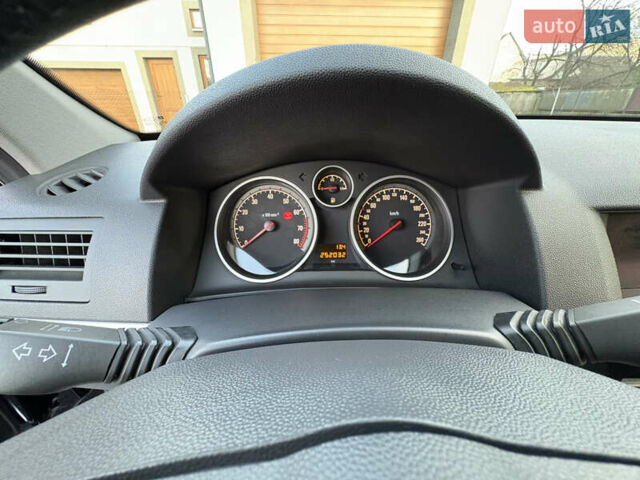 Опель Астра, объемом двигателя 1.6 л и пробегом 253 тыс. км за 5950 $, фото 71 на Automoto.ua