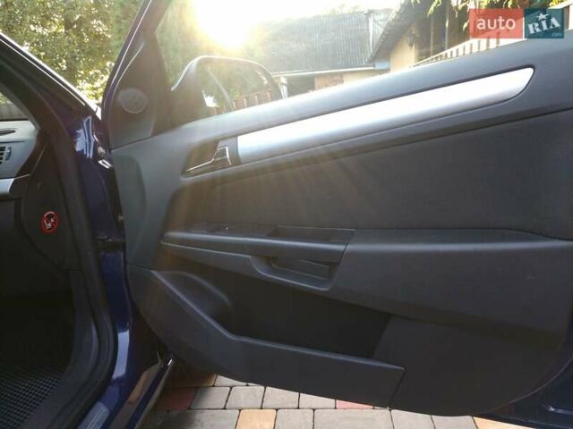 Опель Астра, объемом двигателя 1.7 л и пробегом 276 тыс. км за 5800 $, фото 4 на Automoto.ua