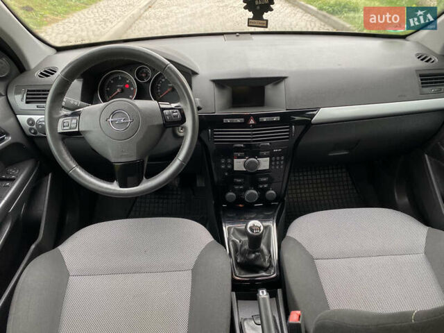 Опель Астра, объемом двигателя 1.7 л и пробегом 258 тыс. км за 6400 $, фото 27 на Automoto.ua