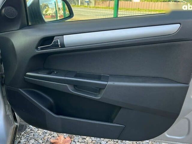 Опель Астра, об'ємом двигуна 1.7 л та пробігом 260 тис. км за 5300 $, фото 26 на Automoto.ua