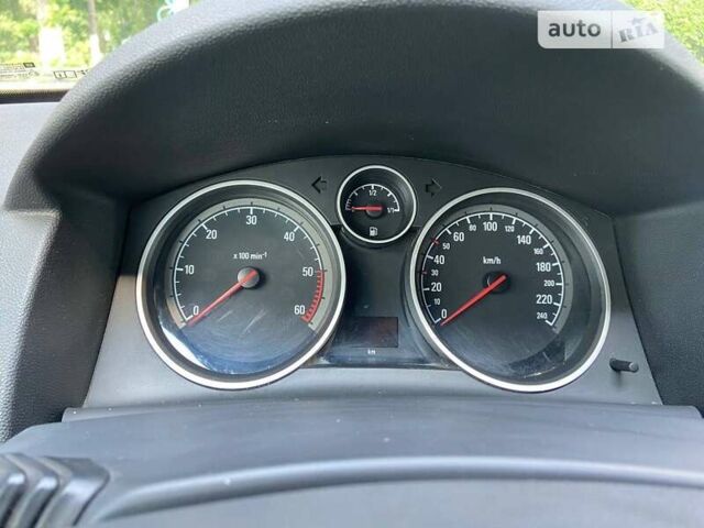 Опель Астра, объемом двигателя 1.7 л и пробегом 184 тыс. км за 6300 $, фото 35 на Automoto.ua