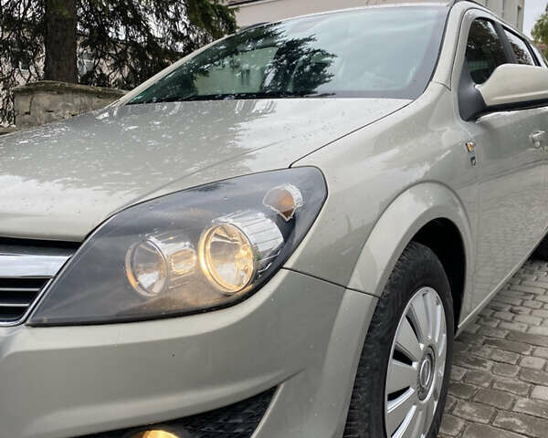 Опель Астра, объемом двигателя 1.7 л и пробегом 258 тыс. км за 6400 $, фото 3 на Automoto.ua